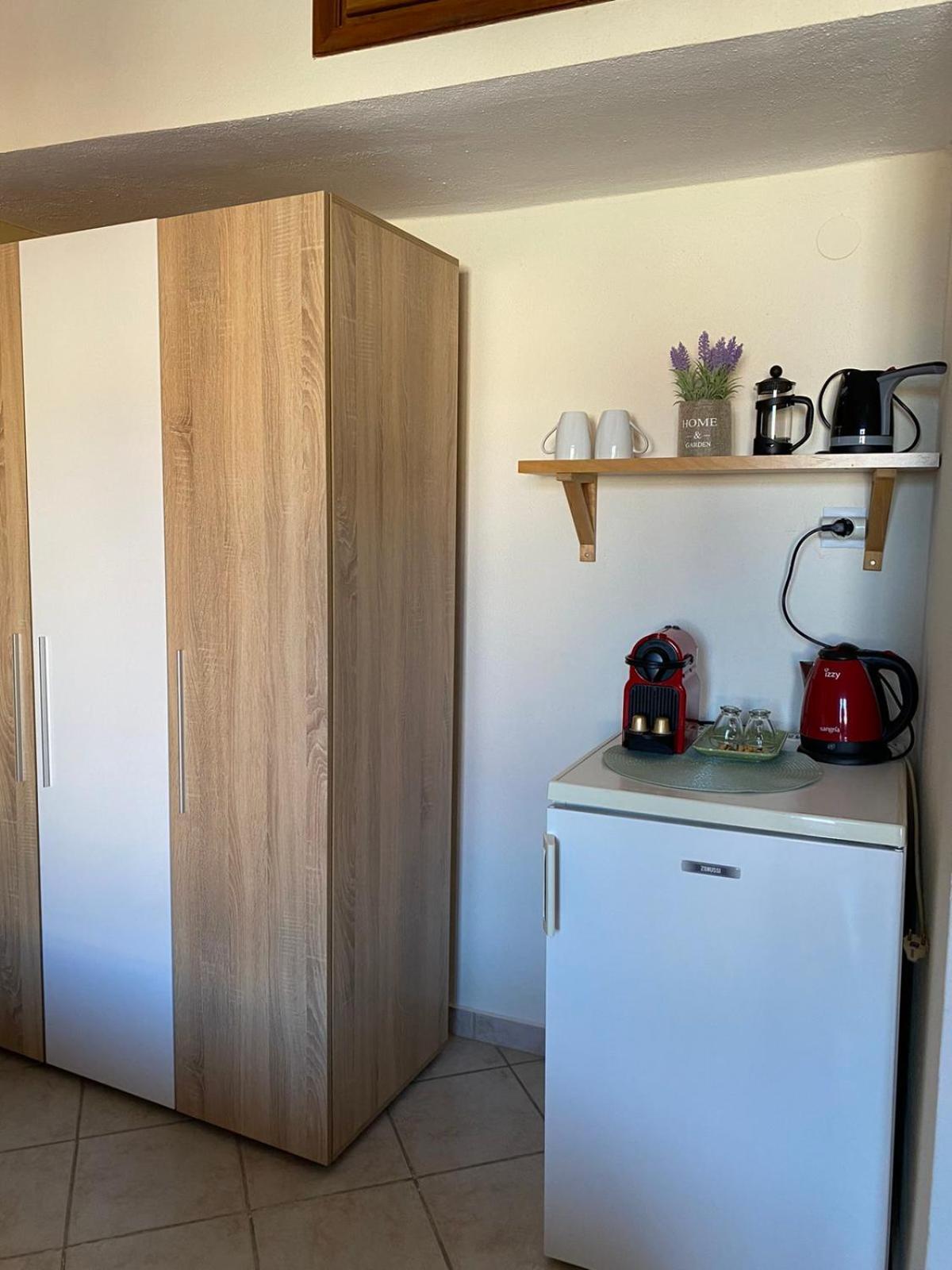 Miranda Studios Paliouri Eksteriør billede